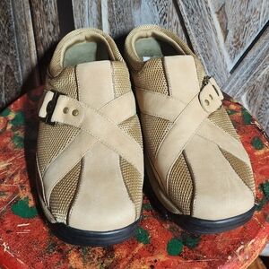 Cole Haan Nwot Ladies Nike Air Clogs